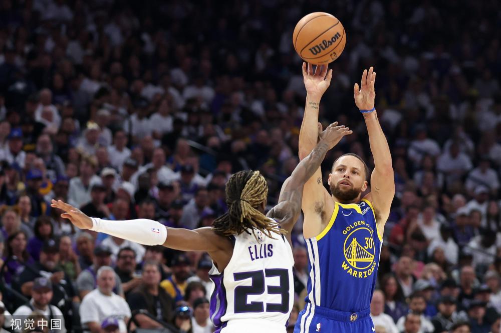 雄鹿可能迅 雄鹿可能迅