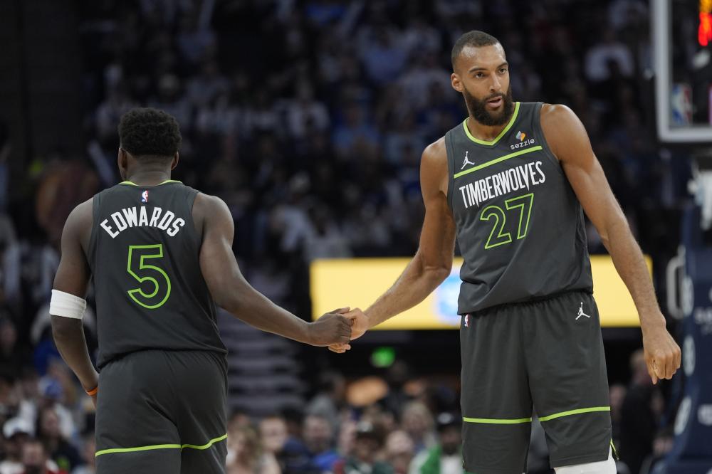 并率先进球 并率先进球