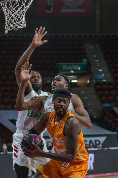 法国中场新 法国中场新